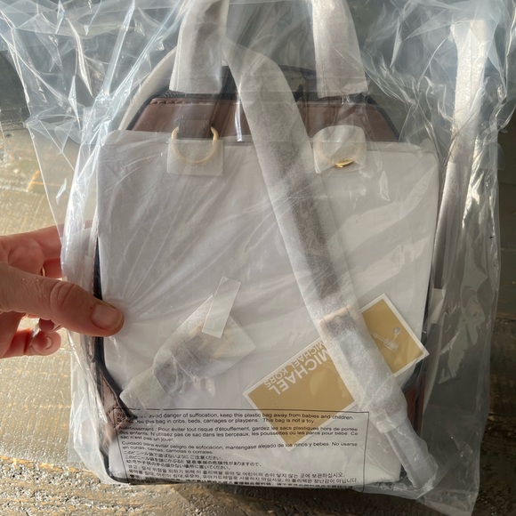 Michael Kors mini back pack NWT - Picture 4 of 7